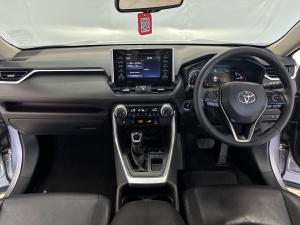 Toyota RAV4 2.0 VX - Image 6