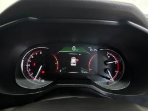 Toyota RAV4 2.0 VX - Image 10