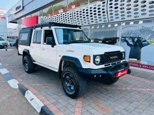 Toyota Land Cruiser 79 2.8GD-6 double cab auto - Image 1