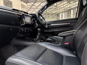 Toyota Hilux 2.8GD-6 Xtra cab Legend manual - Image 7