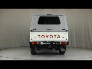 Toyota Land Cruiser 79 4.5D-4D V8 double cab LX - Image 5