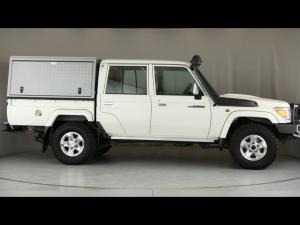 Toyota Land Cruiser 79 4.5D-4D V8 double cab LX - Image 3