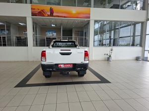 Toyota Hilux 2.4GD-6 Xtra cab Raider manual - Image 5