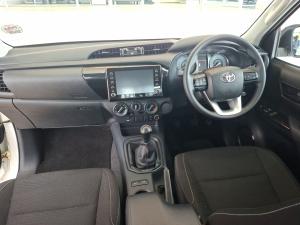 Toyota Hilux 2.4GD-6 Xtra cab Raider manual - Image 6