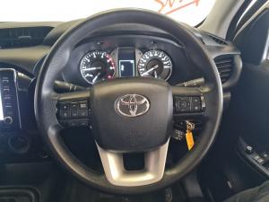 Toyota Hilux 2.4GD-6 single cab Raider manual - Image 8