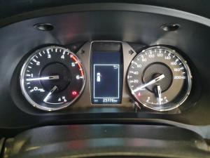 Toyota Hilux 2.4GD-6 single cab Raider manual - Image 11