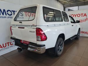 Toyota Hilux 2.4GD-6 single cab Raider manual - Image 2
