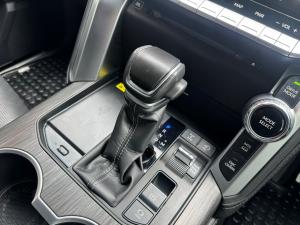 Toyota Land Cruiser 300 3.3D GR-Sport - Image 13