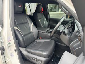 Toyota Land Cruiser 300 3.3D GR-Sport - Image 16
