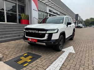 Toyota Land Cruiser 300 3.3D GR-Sport - Image 21