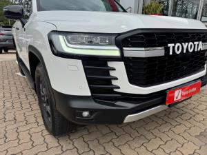 Toyota Land Cruiser 300 3.3D GR-Sport - Image 24