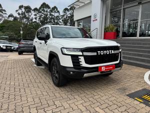 Toyota Land Cruiser 300 3.3D GR-Sport - Image 1