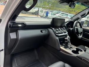 Toyota Land Cruiser 300 3.3D ZX - Image 7