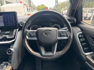 Toyota Land Cruiser 300 3.3D ZX - Image 8