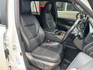 Toyota Land Cruiser 300 3.3D ZX - Image 17