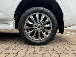 Toyota Land Cruiser 300 3.3D ZX - Image 21