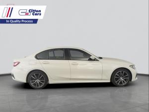 BMW 320D Sport Line Launch Edition automatic - Image 6