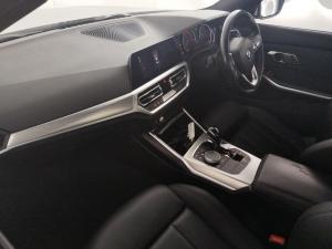 BMW 320D Sport Line Launch Edition automatic - Image 8