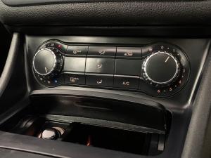 Mercedes-Benz GLA 200 automatic - Image 13