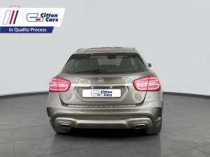 Mercedes-Benz GLA 200 automatic - Image 4