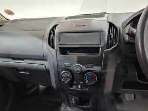 Isuzu D-Max Gen 6 250C single cab Fleetside - Image 8