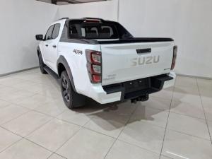 Isuzu D-Max 3.0TD double cab V-Cross 4x4 - Image 3