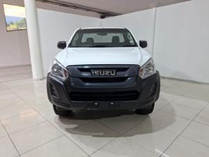 Isuzu D-Max Gen 6 250 single cab Fleetside safety - Image 4