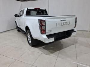 Isuzu D-Max 1.9TD Extended cab LS manual - Image 3