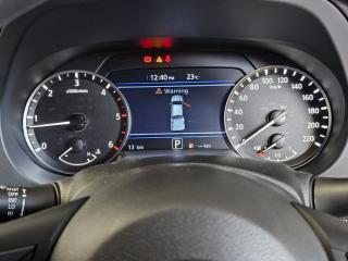 Nissan Navara 2.5DDTi double cab SE Plus auto
