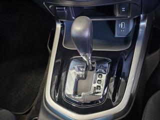 Nissan Navara 2.5DDTi double cab SE Plus auto