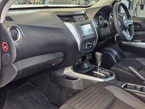 Nissan Navara 2.5DDTi double cab SE Plus auto - Image 15