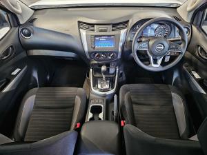 Nissan Navara 2.5DDTi double cab SE Plus auto - Image 16