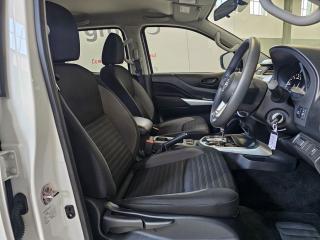 Nissan Navara 2.5DDTi double cab SE Plus auto