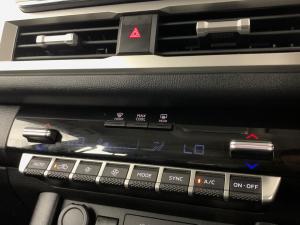 Mitsubishi Triton 2.4 Di-DC GLS automaticD/C - Image 11