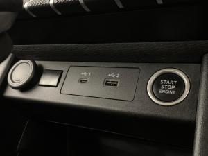 Mitsubishi Triton 2.4 Di-DC GLS automaticD/C - Image 15