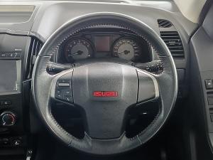 Isuzu D-Max 300 3.0TD double cab X-Rider - Image 18