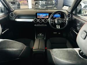 Mercedes-Benz GLB GLB220d 4Matic Progressive - Image 3