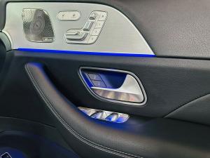 Mercedes-Benz GLE GLE300d 4Matic - Image 13