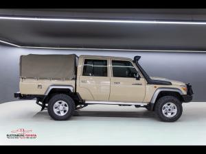 Toyota Land Cruiser 79 4.5D-4D V8 double cab LX - Image 3