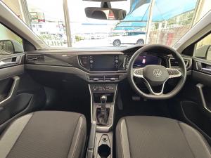 Volkswagen Polo hatch 1.0TSI Life auto - Image 6