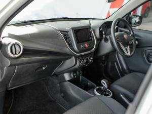 Toyota Vitz 1.0 XR auto - Image 7