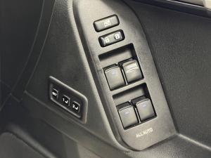 Toyota Land Cruiser Prado 2.8GD VX-L - Image 20