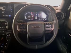 Toyota Land Cruiser Prado 2.8GD VX-R - Image 8