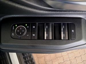 Toyota Land Cruiser Prado 2.8GD VX-R - Image 20