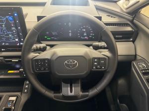 Toyota RAV4 2.5 HEV VX E-Four - Image 8