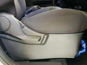 Suzuki Ertiga 1.5 GA - Image 12