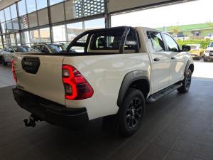 Toyota Hilux 2.8GD-6 double cab Legend auto - Image 2