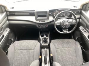 Toyota Rumion 1.5 S - Image 6