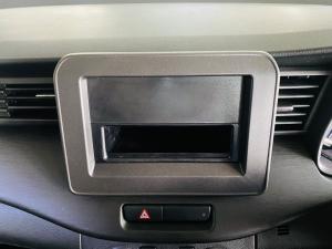Toyota Rumion 1.5 S - Image 9