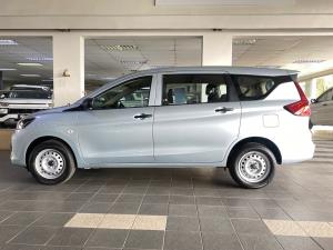 Toyota Rumion 1.5 S - Image 12